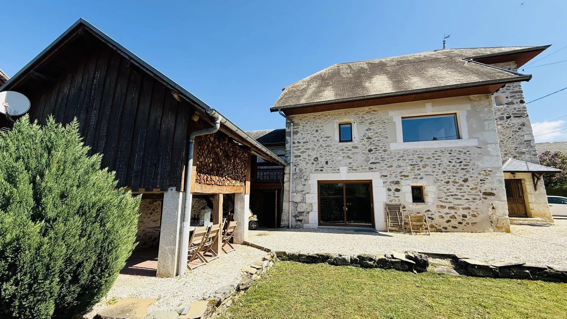 Completely renovated 13th century house