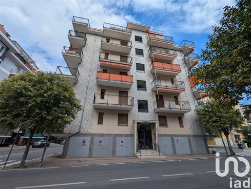 Cumpărare: Apartament (17052)