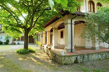 Villa auf den Hügeln von Florenz. Careggi Bereich