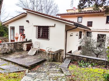 Rustic Villa With Garden And Pool  Bathroom In Ripoli-Osteria Nuova