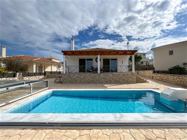 2 bedroom villa with pool close to Tsilivi