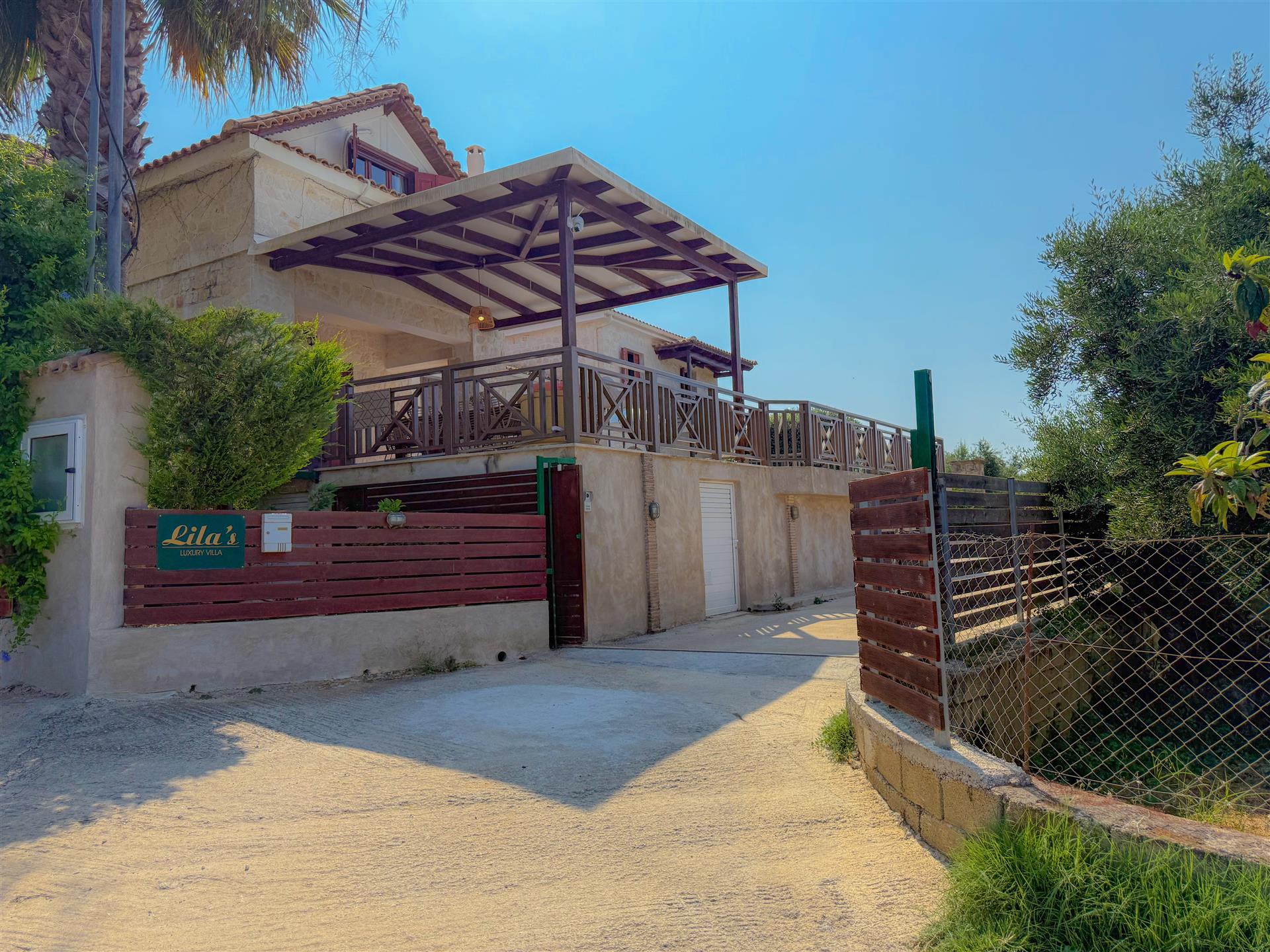 Exceptional stone villa in the Krioniri hills  of Zakynthos