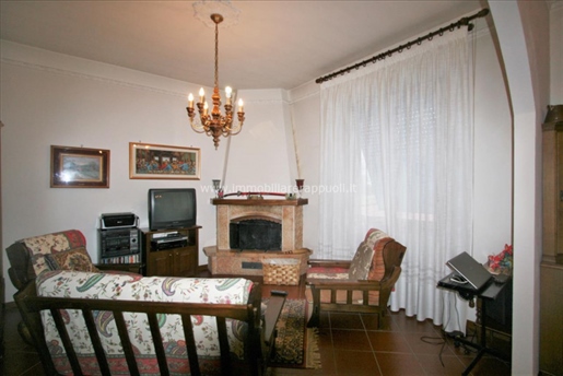 Abbadia di Montepulciano zum Verkauf Einfamilienhaus von 2