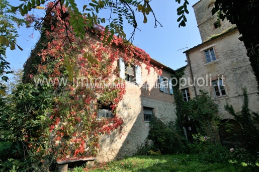 Rapolano Terme on sale farmhouse of 350 square meters
