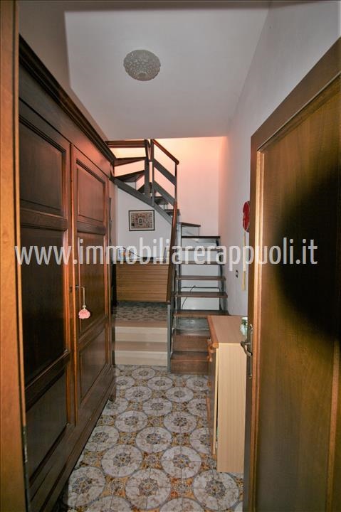 Sinalunga (upper part) on sale townhouse of 208 square met