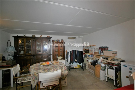 Lucignano à vendre maison mitoyenne de 116 mètres carrés