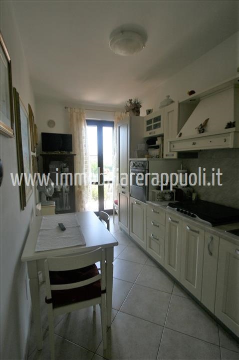 Lucignano on sale terraced house of 116 square meters