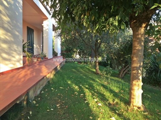 Sinalunga (upper part) on sale villa of 325 square meters