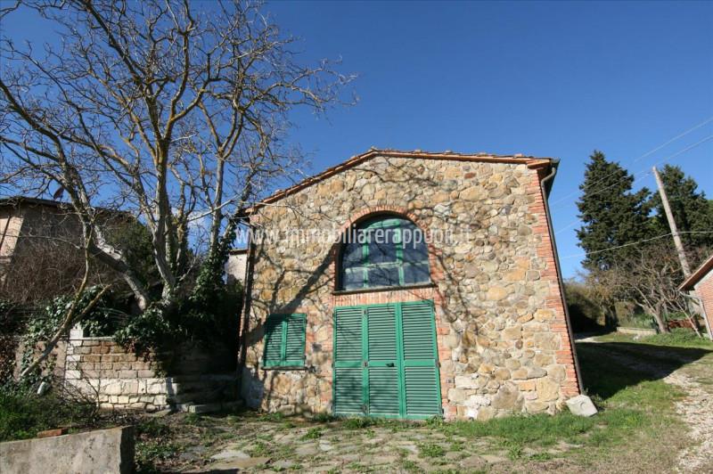 Trequanda on sale in a hilly position with a panoramic vie