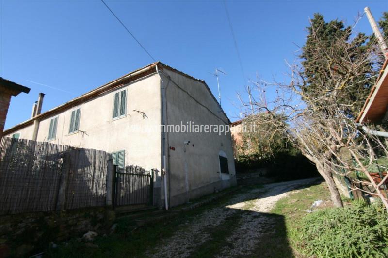 Trequanda on sale in a hilly position with a panoramic vie