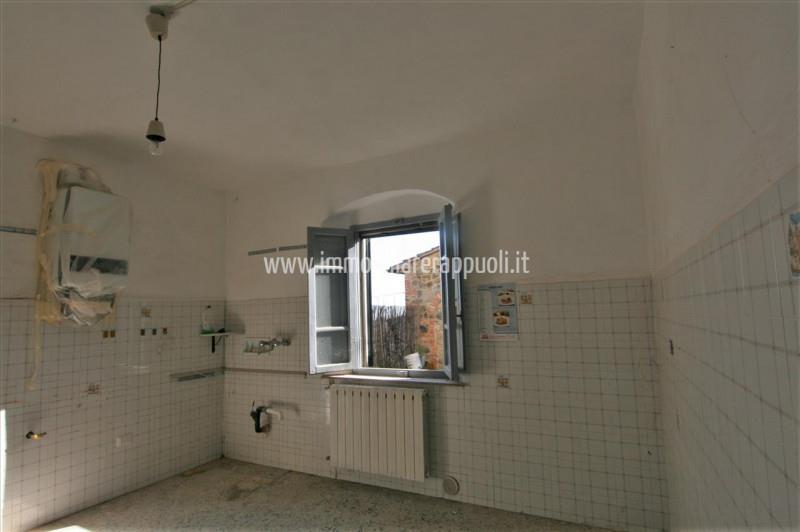 Trequanda on sale in a hilly position with a panoramic vie