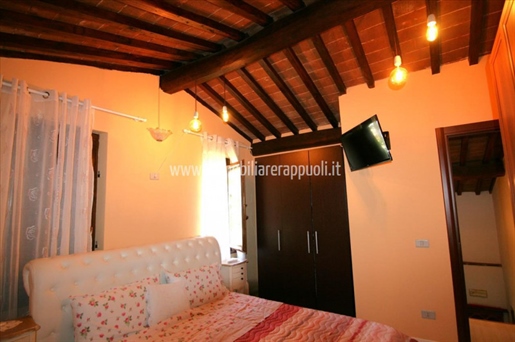 Sinalunga on sale terraced house of 107 sqm
