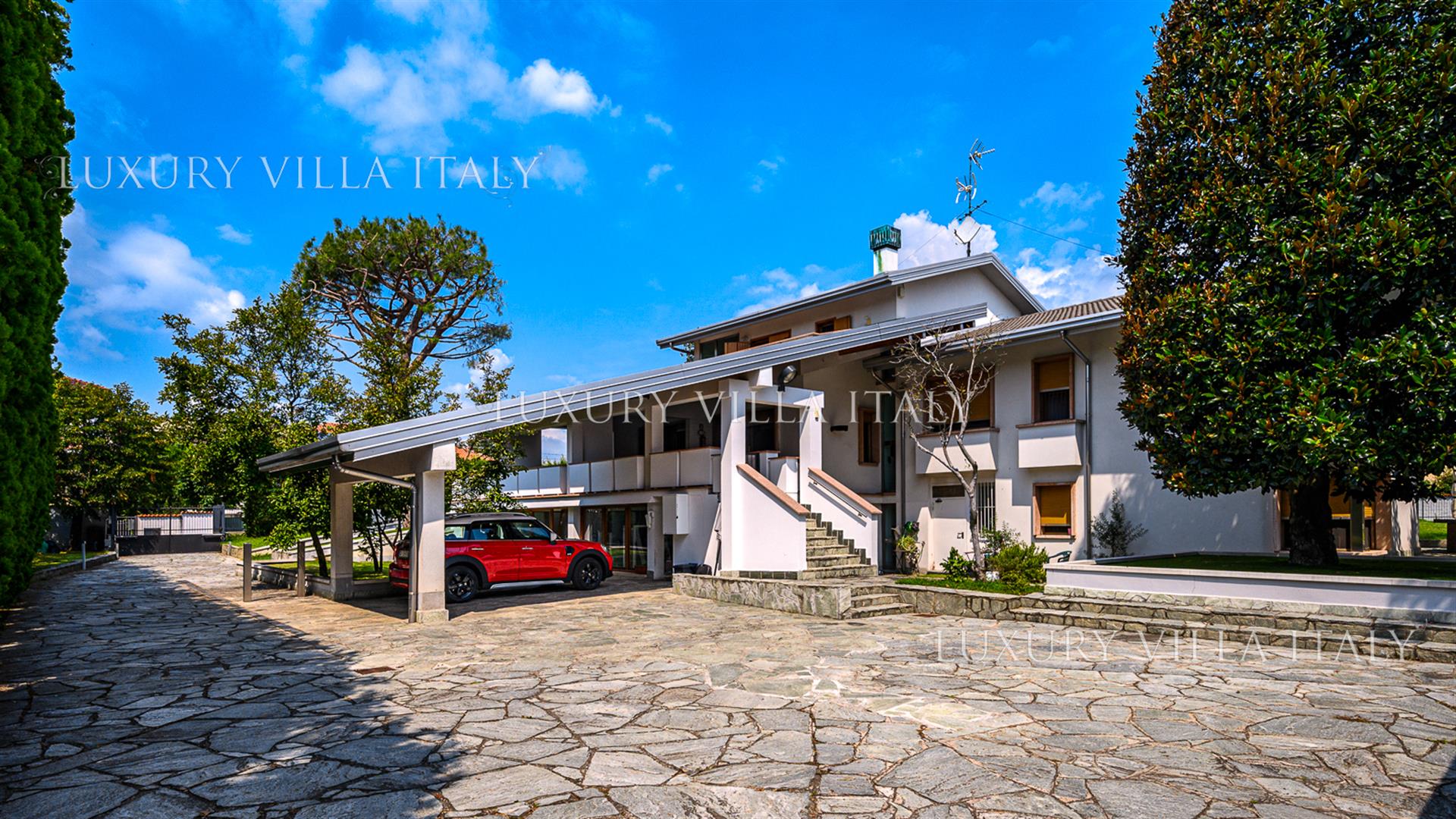 Luxury Villa near Milan with Pool