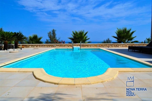 Advert picture