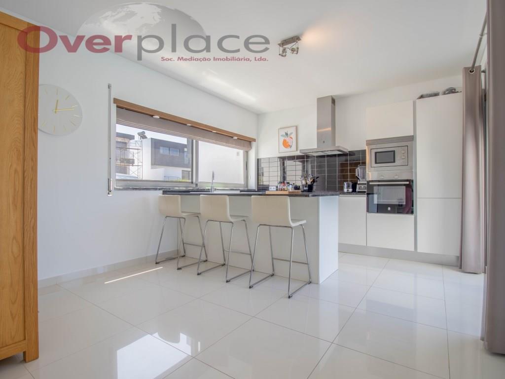 Purchase: House (2530)