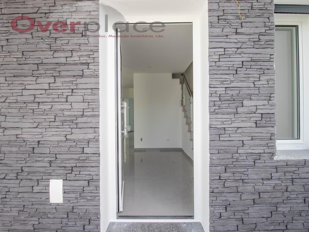 Purchase: House (2530)