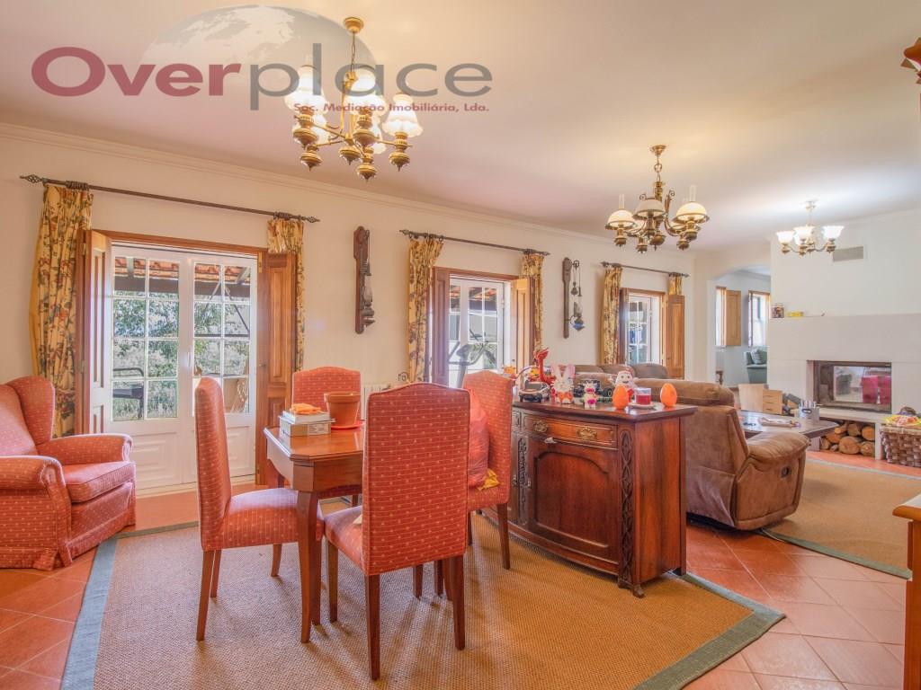 Purchase: House (2550)