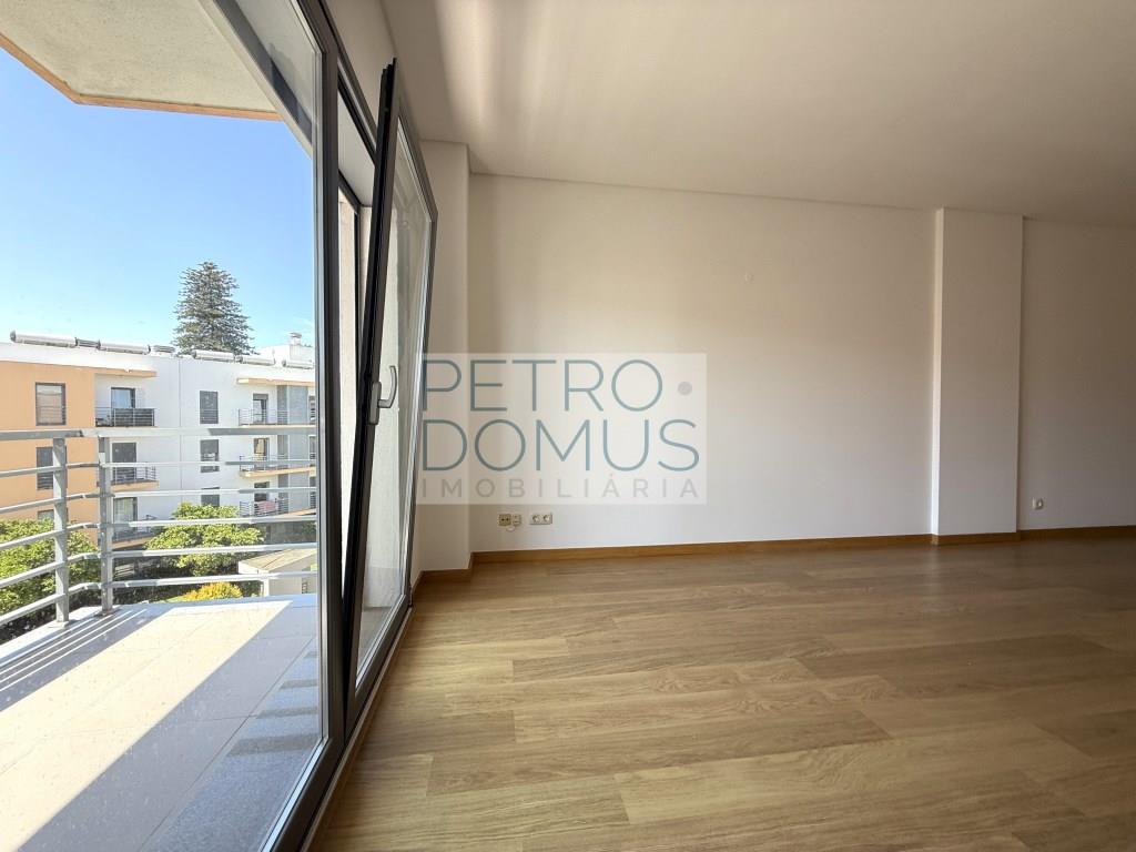 Compra: Apartamento (1500)