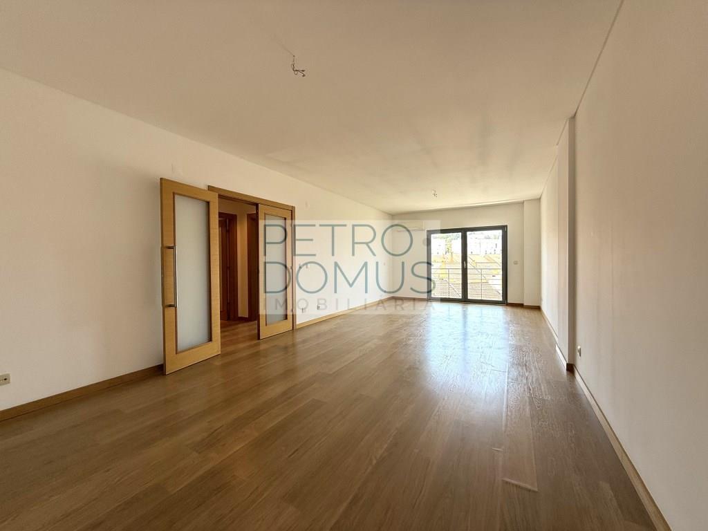 Compra: Apartamento (1500)