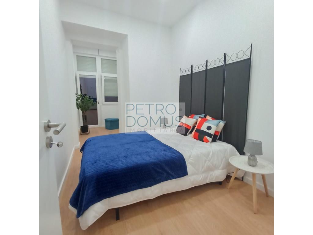 3 Bedroom Flat For Sale In Rua Vale De Santo António - Includes Home Stanging - 
River View