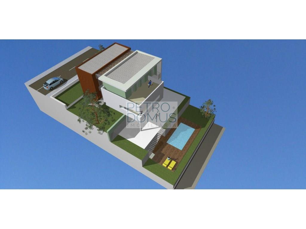 Parcela De Terreno Urbano Con Proyecto De Vivienda (No Aprobado)
