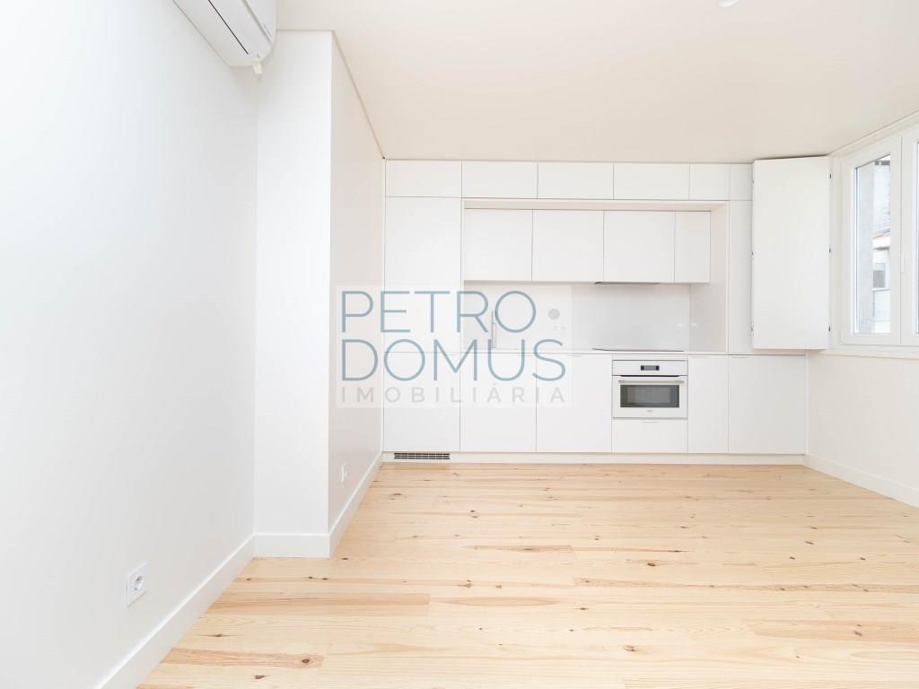 Cumpărare: Apartament (1500)