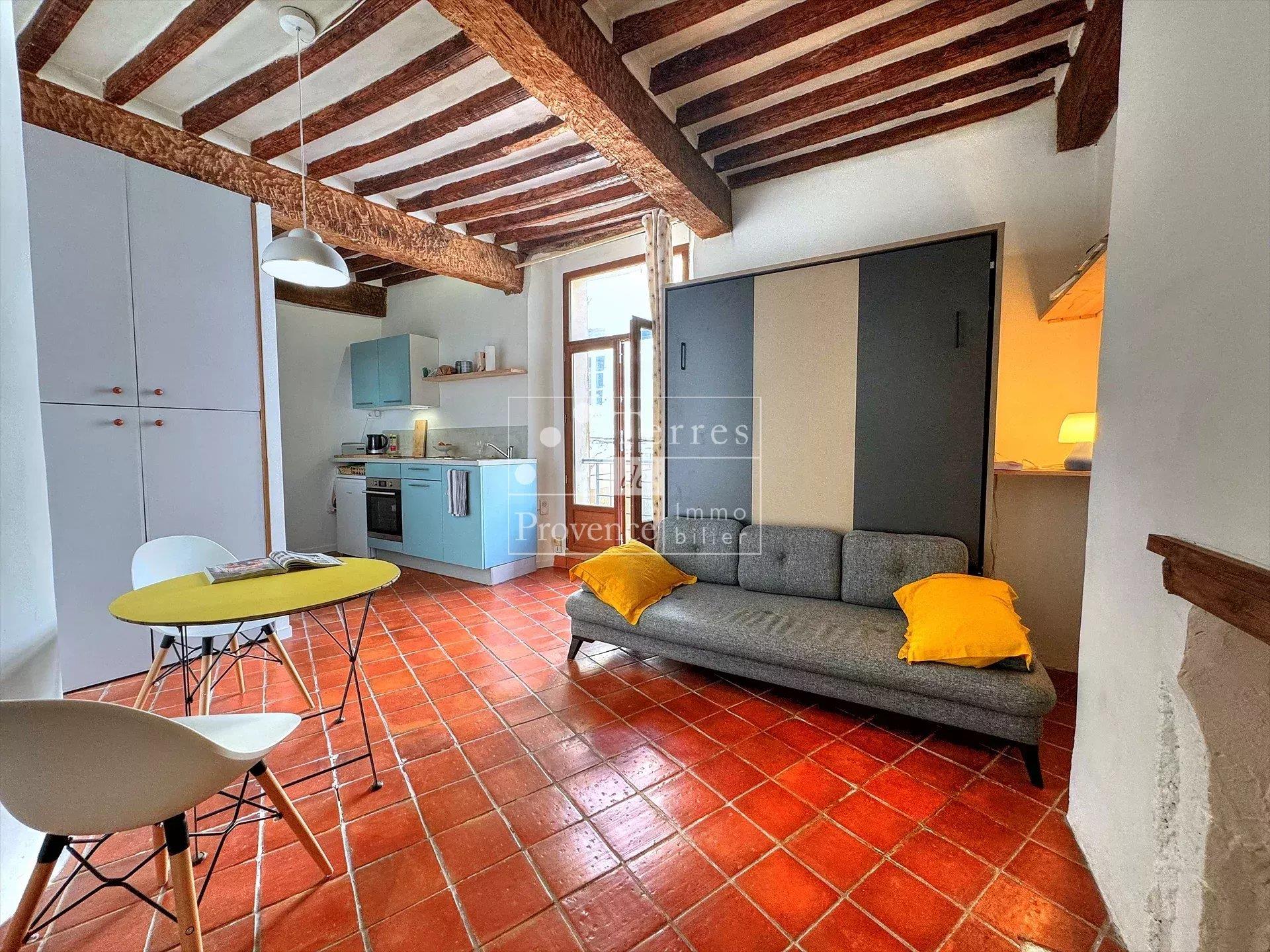 Studio in the village center Aups Var Provence