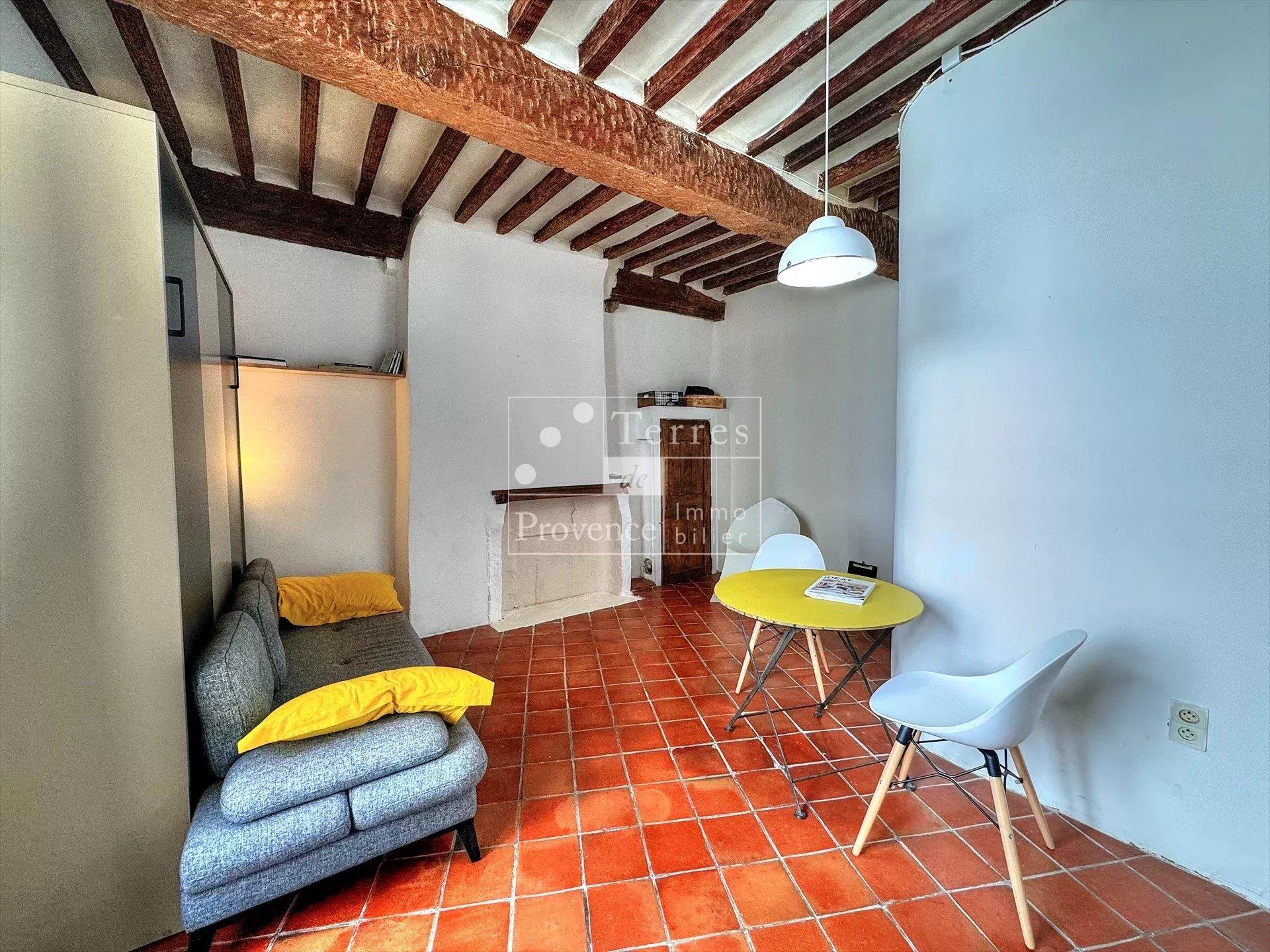 Studio in the village center Aups Var Provence