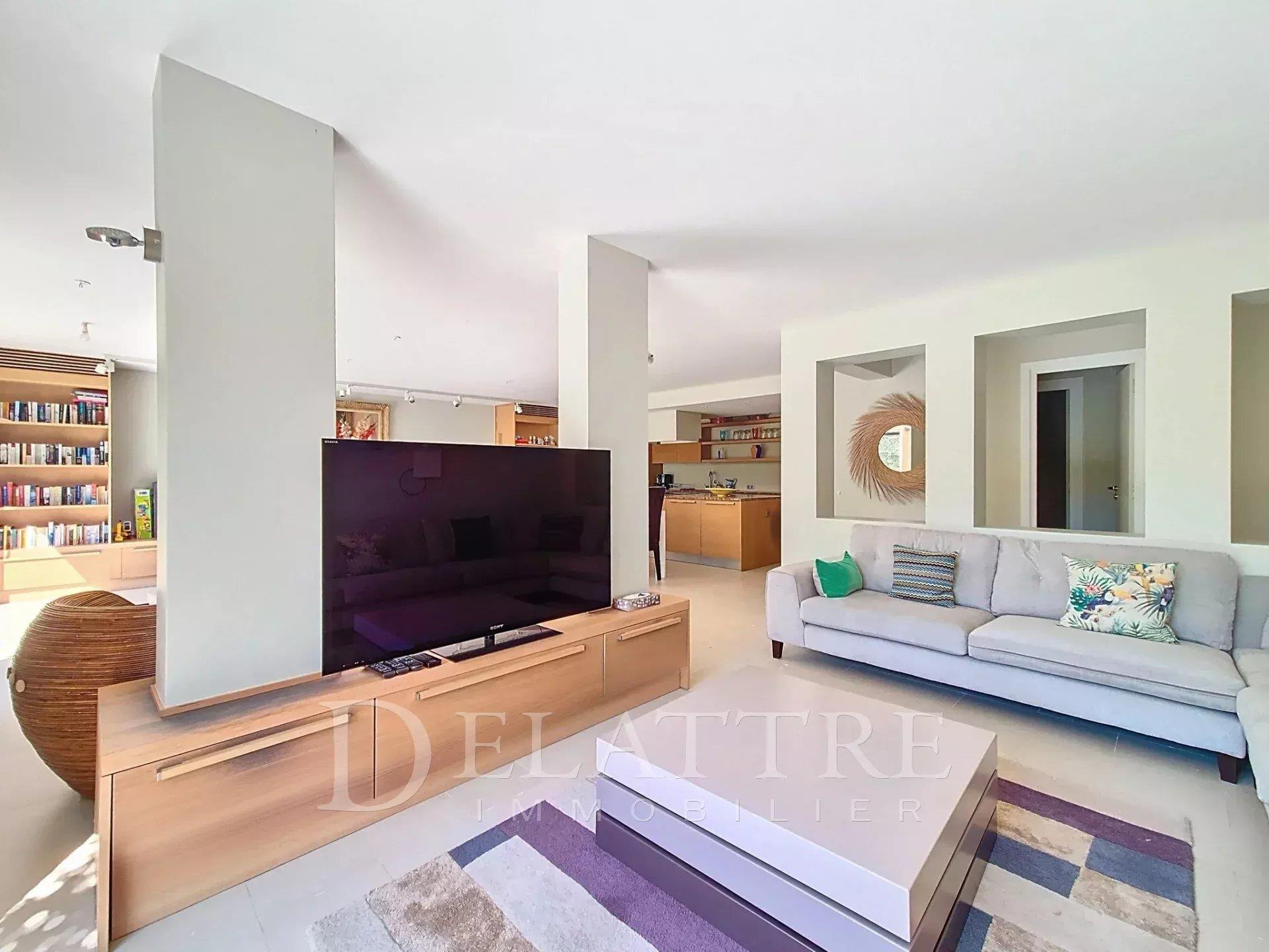 Compra: Vivenda (06620)