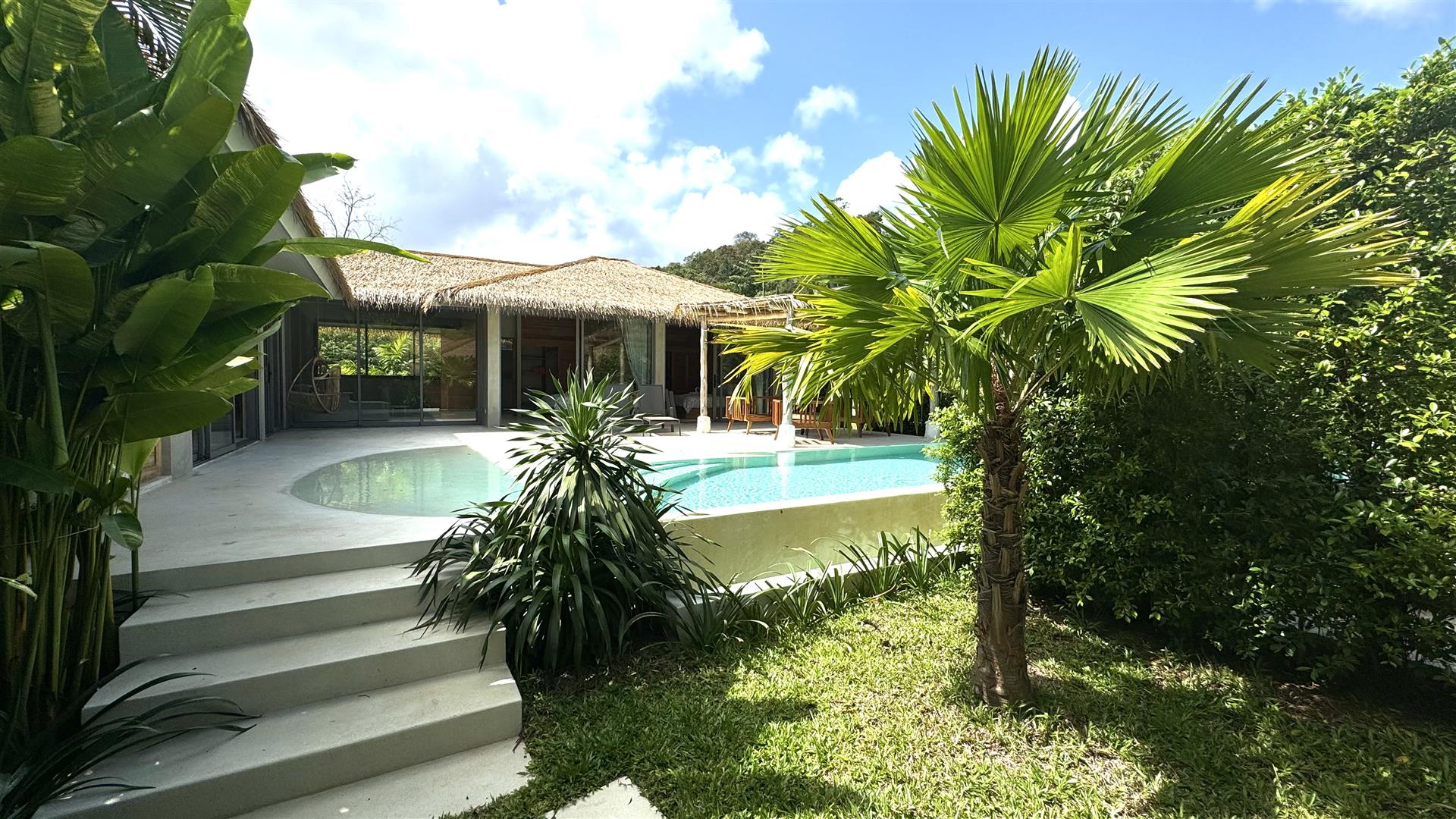 3-Bedrooms Balinese style villa for sale in Bophut