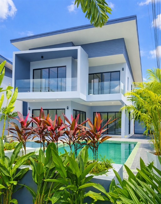 Moderni 3 makuuhuoneen huvila uima-altaalla ja vuorelle – Maenam