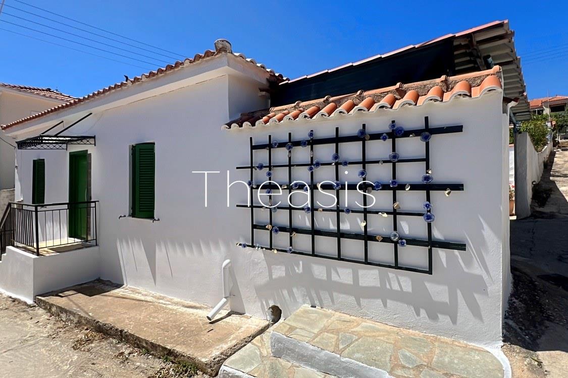 Methoni House ref.380: Traditional house in the heart of Methoni