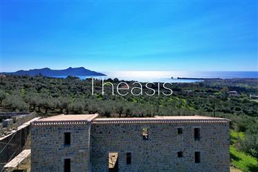 Residence Complex in Tapia-Methoni, West Peloponnese, ref.317: Complesso di 6 case