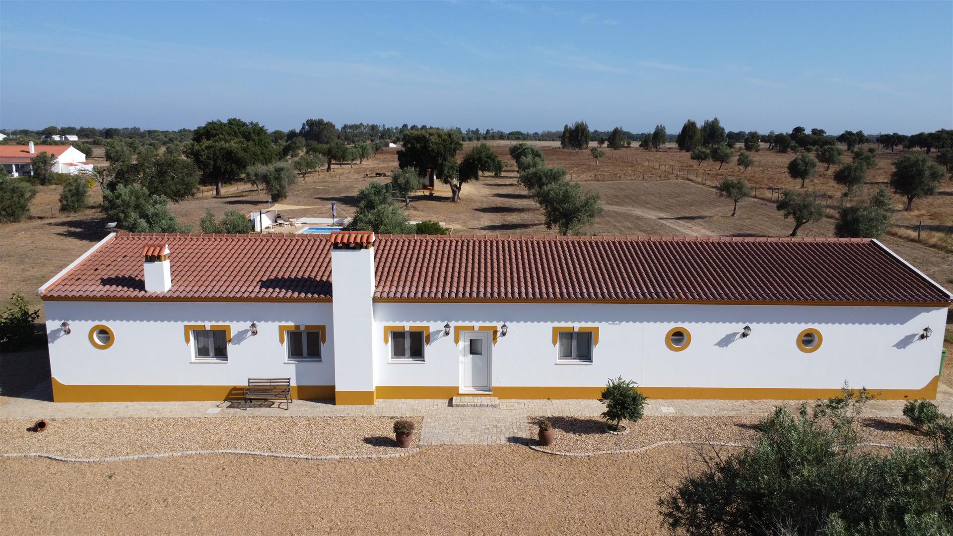 Lyxig bondgård med 3 sviter i Alentejo