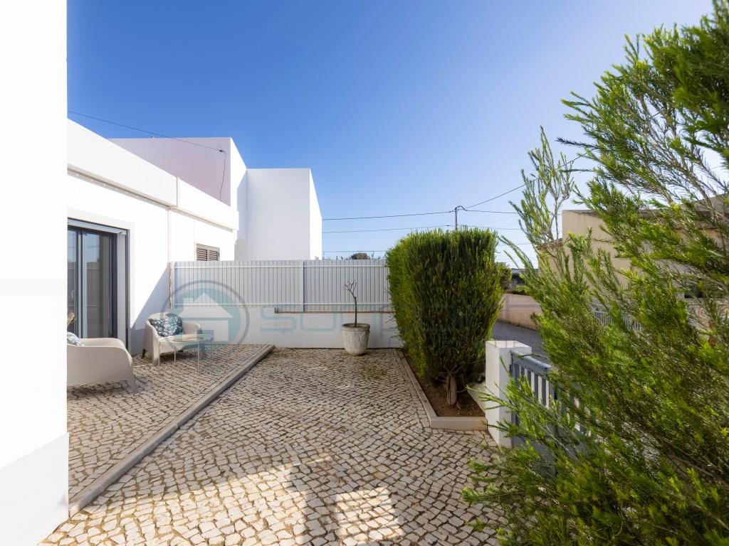 Completely renovated 3 bedroom villa + Annex and Pool in Sagres
