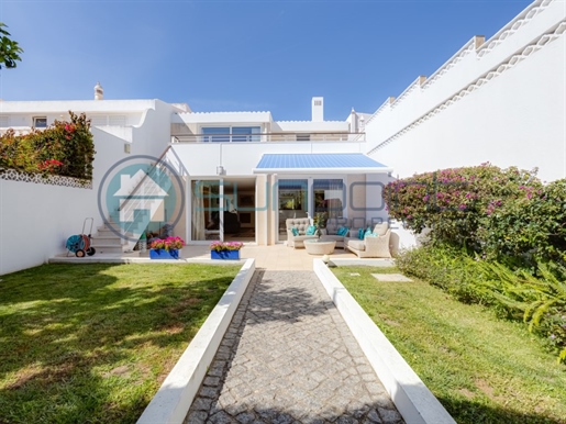 Charmante villa met 3 slaapkamers op slechts een steenworp afstand van het strand van Praia da Luz