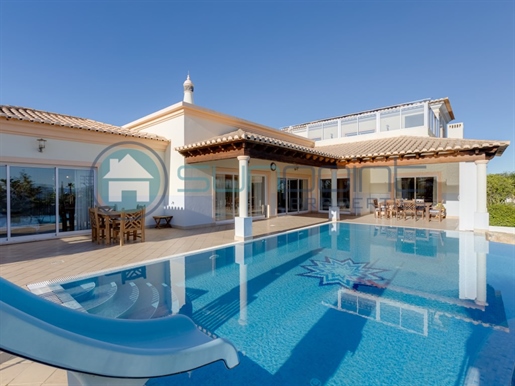 Exclusive Luxury Villa in Praia da Luz - Lagos Council