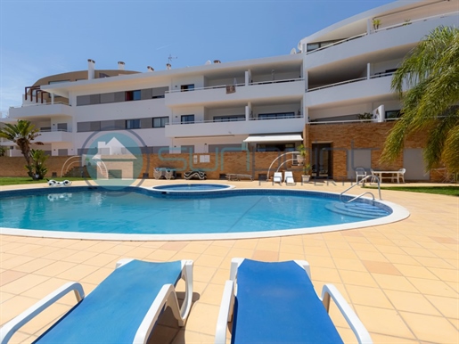 Luxury 2 bedroom apartment with communal Swiming Pool near D. Ana beach - Lagos