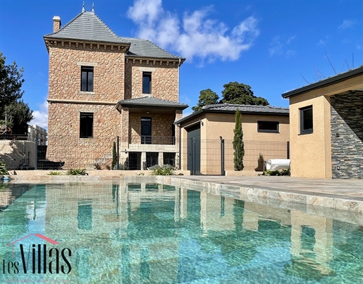 Favorite house with swimming pool and T2, center of Béziers