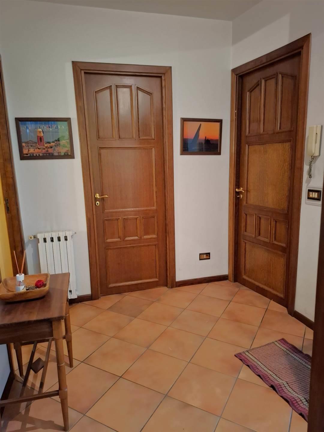 Purchase: Apartment (90141)