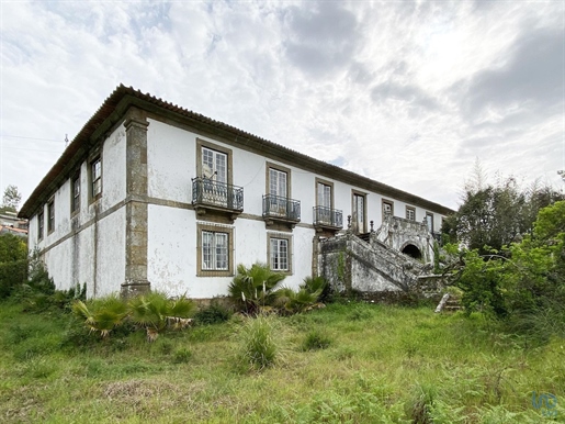 Fifth with 11 Rooms in Gondomar (São Cosme), Valbom e Jovim with 2013,00 m²