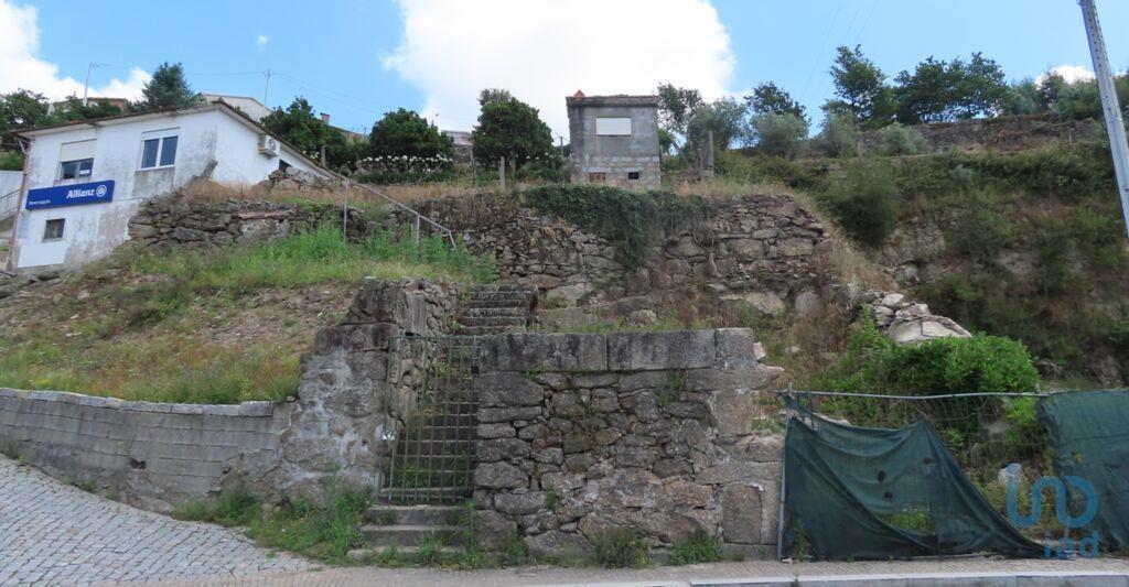Construction land in Rio de Moinhos with 150,00 m²