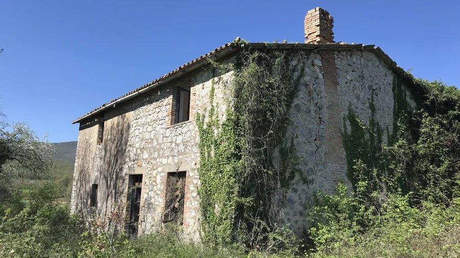 Esclusive and prestigious location!