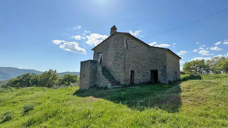 Straight forward farmhouse project