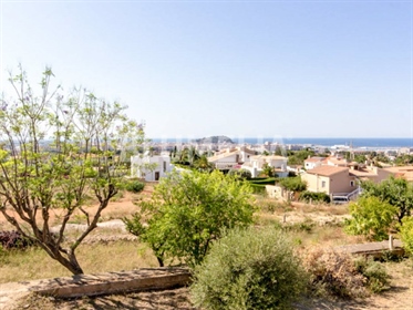 Buildable plot with sea views for sale in Denia