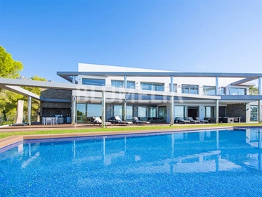 Villa de lujo frente al mar en venta en Altea, Alicante