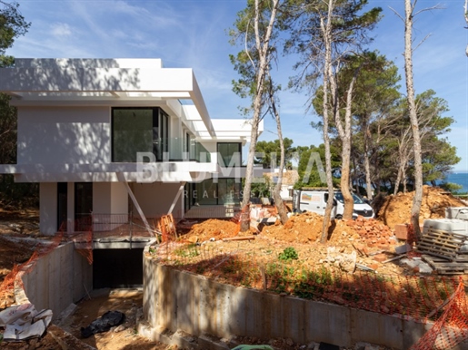 Luxury villa under construction 50 meters from the sea for sale in Denia