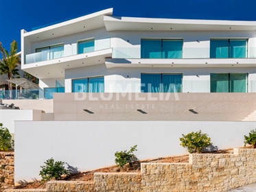 Villa de luxe avec vue sur la mer à 800 mètres de la plage à vendre à Javea