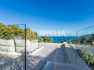 Villa de luxe avec vue sur la mer à 800 mètres de la plage à vendre à Javea