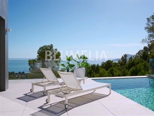 Luxury south facing villa with sea views for sale in Altea